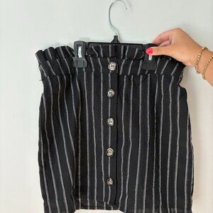 NWT TILLY'S / White Fawn Black & White Striped High-waisted Skirt Girls Size XL